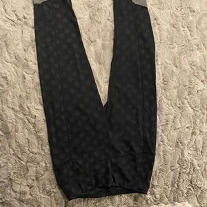 Oiselle Black Leggings with Subtle Pattern